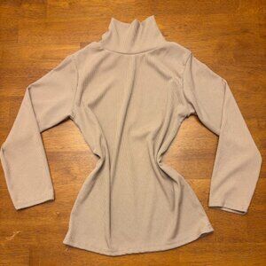 Tan, three quarter sleeve, turtleneck,